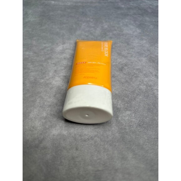 SPF 50 daily sunscreen new sealed Pure block - Picture 4 of 4